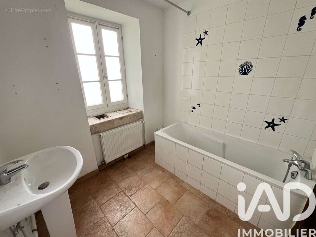 Maison 162 m² à Antigny  - photo 7