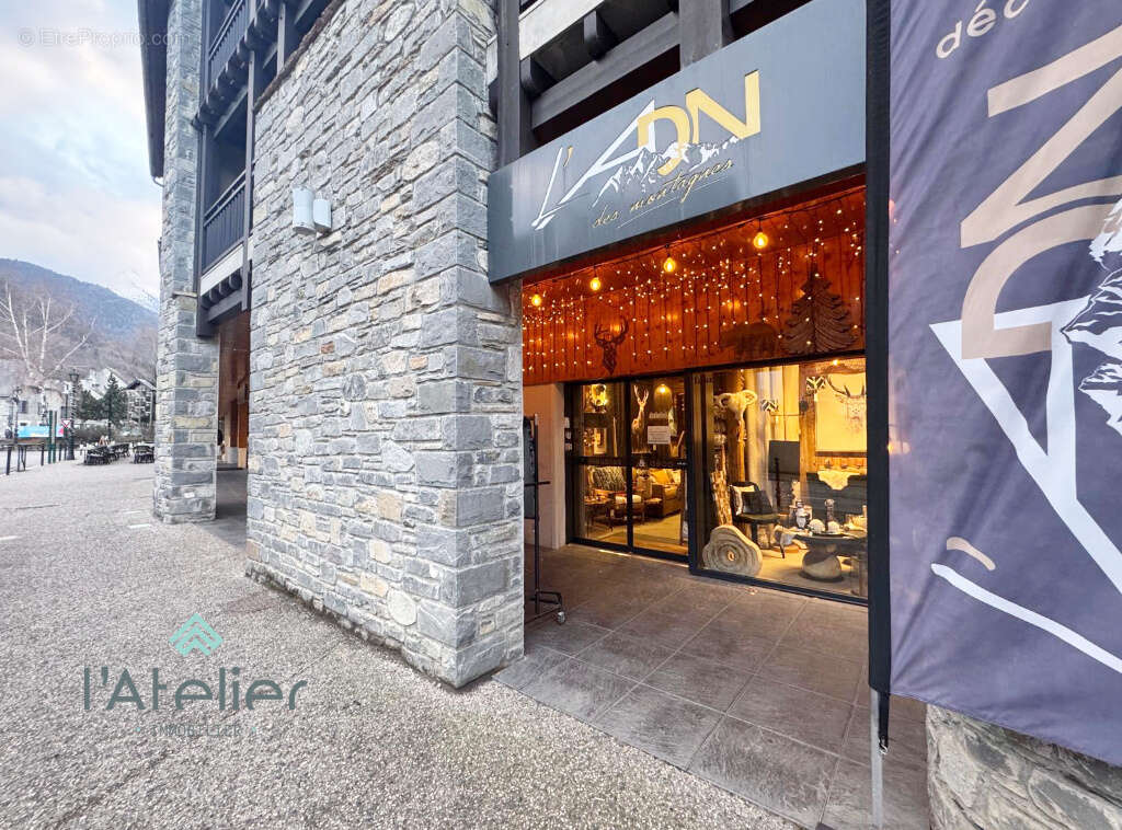 Commerce à SAINT-LARY-SOULAN