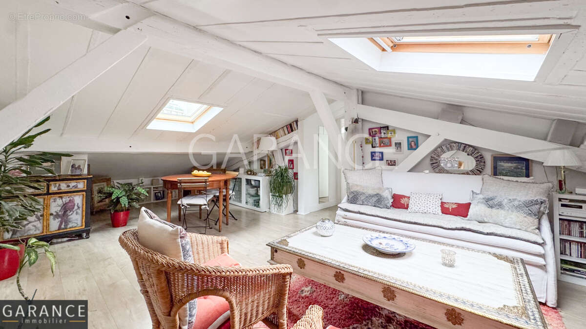 Appartement à PARIS-12E