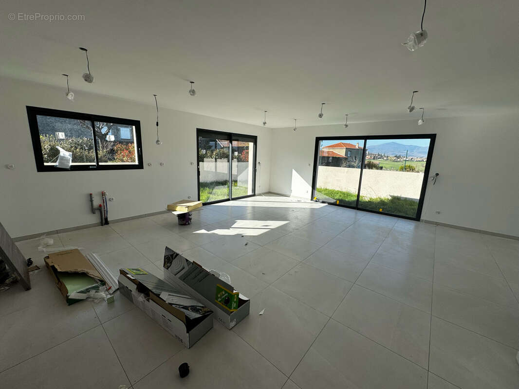 Vente Villa plain pied 100 m2 à Vernosc-lès-Annonay - photo 3