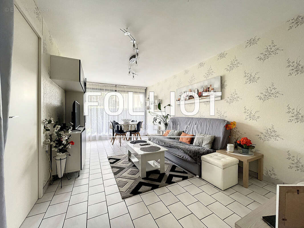 Appartement à COURSEULLES-SUR-MER