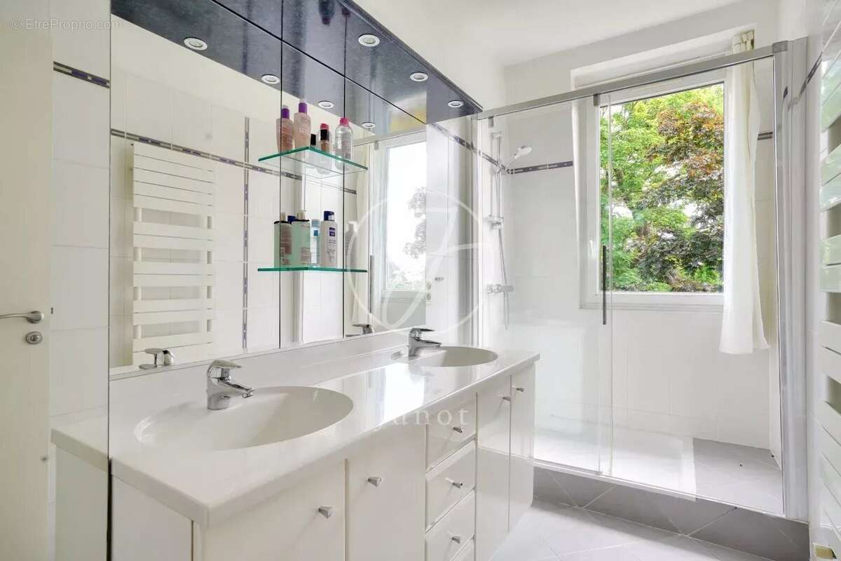 Maison à MAISONS-LAFFITTE