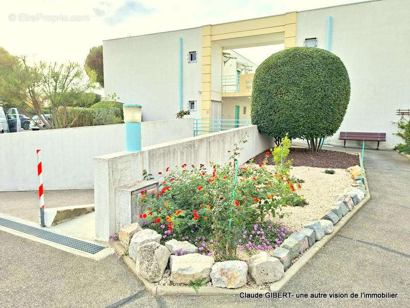 Parking à BALARUC-LES-BAINS