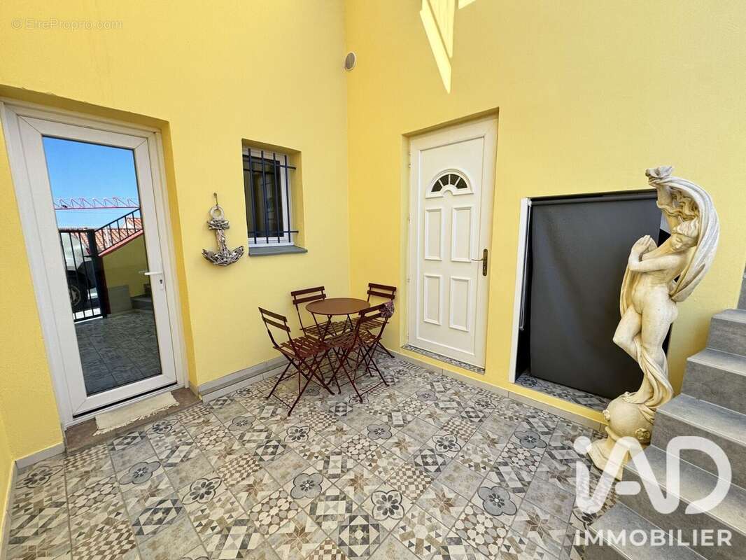 Maison 108 m² à Port-Vendres  - photo 8
