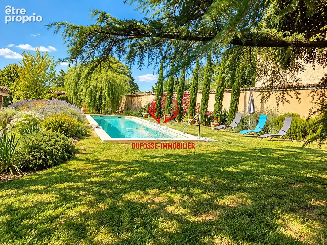 Propriété d'exception 280 m² avec piscine et parc paysager - photo 12