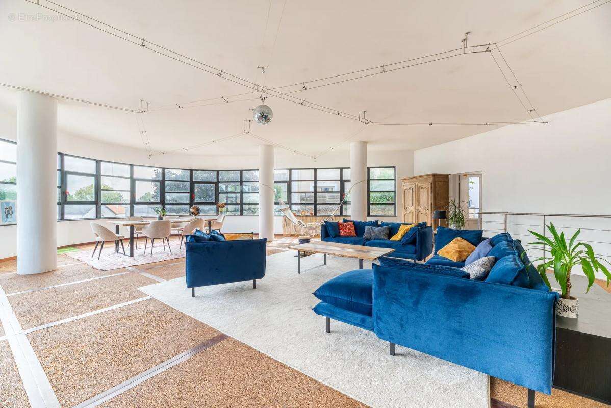 Appartement à INDRE