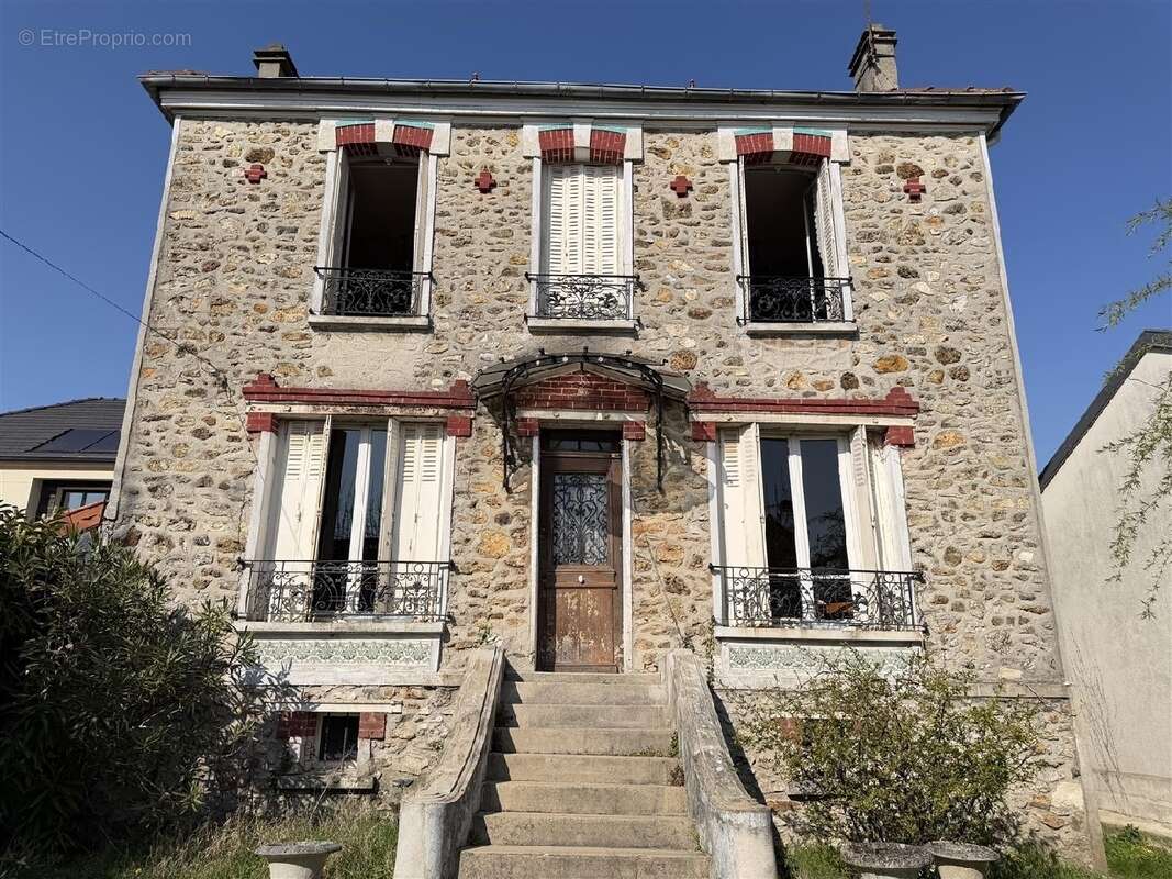 Maison à VILLIERS-SUR-MARNE