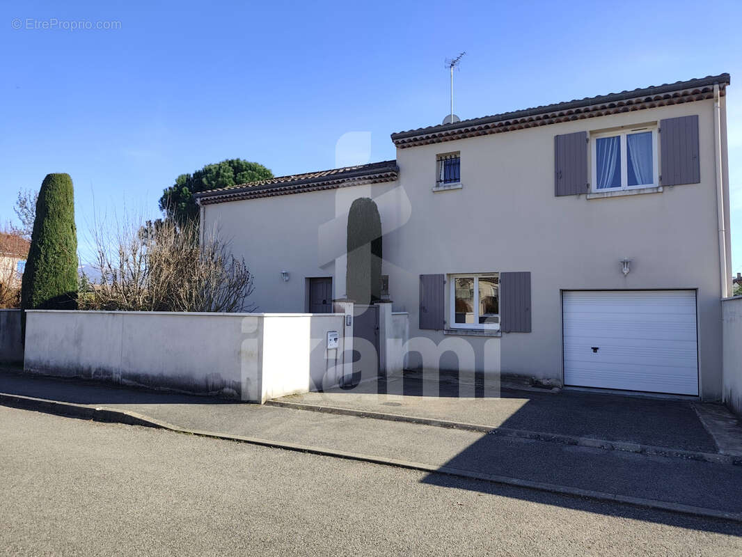 Maison à MOURS-SAINT-EUSEBE