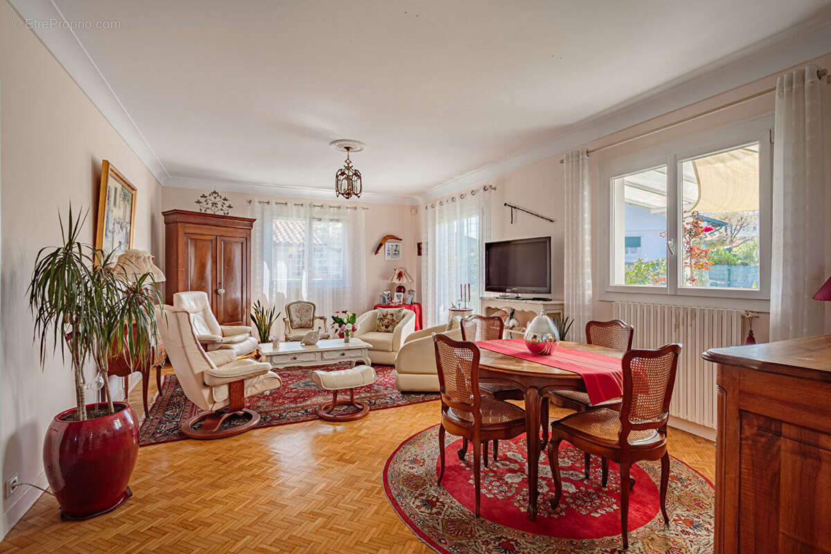 Appartement à CIBOURE