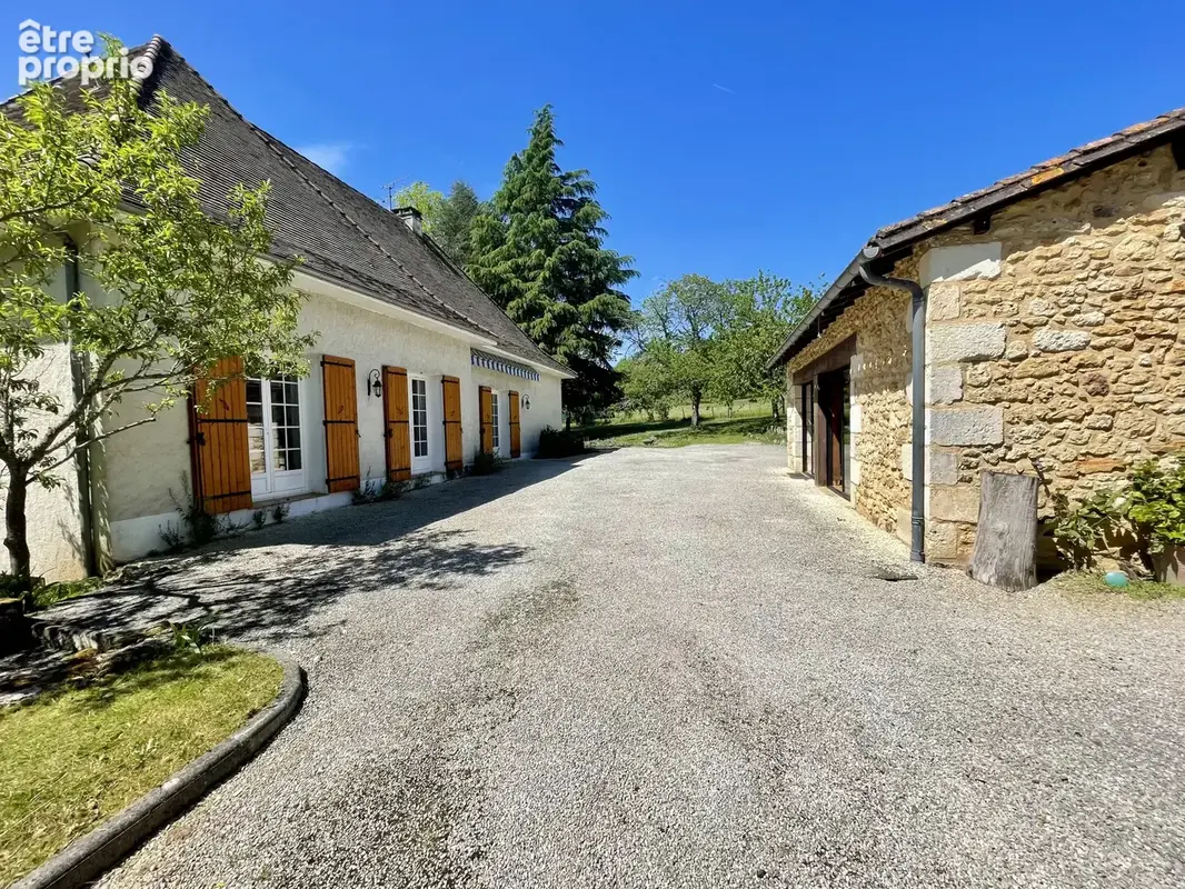 Maison familiale 5 chambres avec dépendance - photo 9