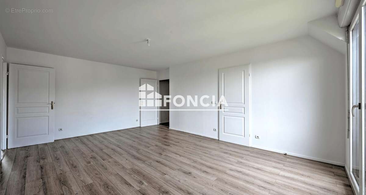 Appartement à PONTOISE