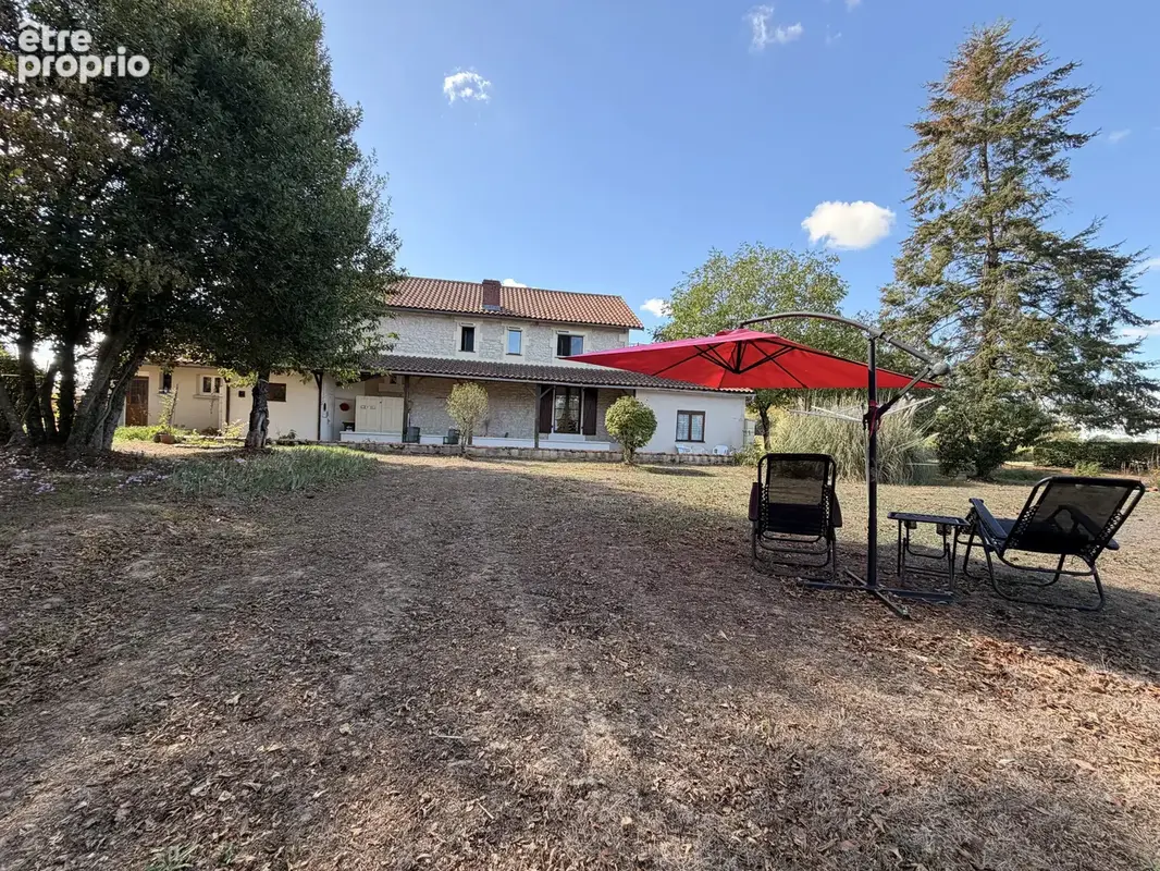 Belle propriété de caractère de 5 chambres dans un environnement paisible - photo 2