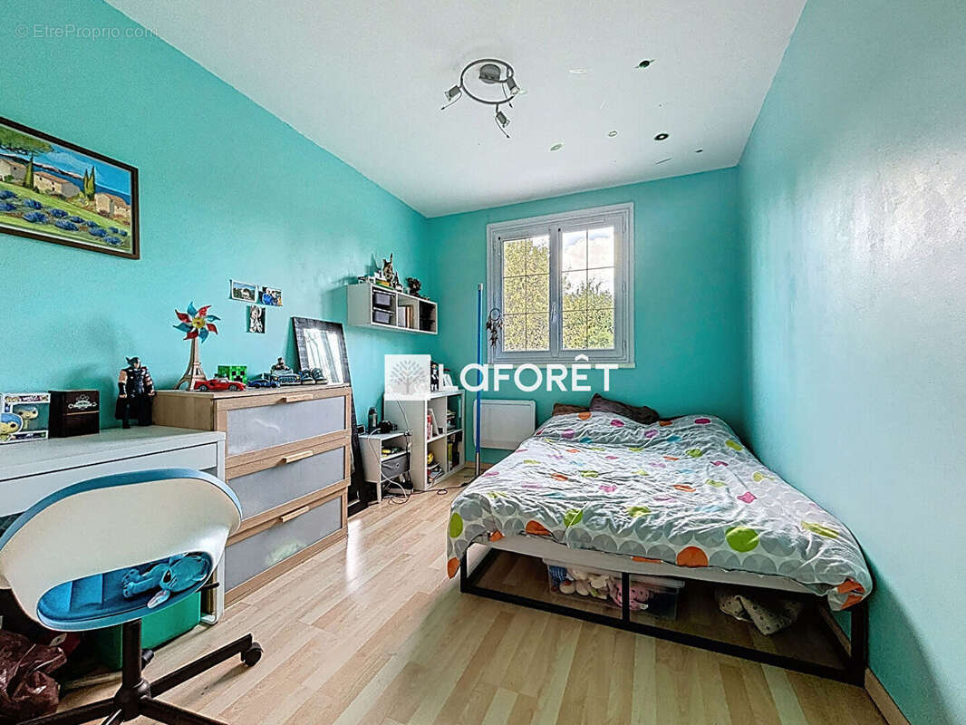 Maison à SAVIGNY-LE-TEMPLE