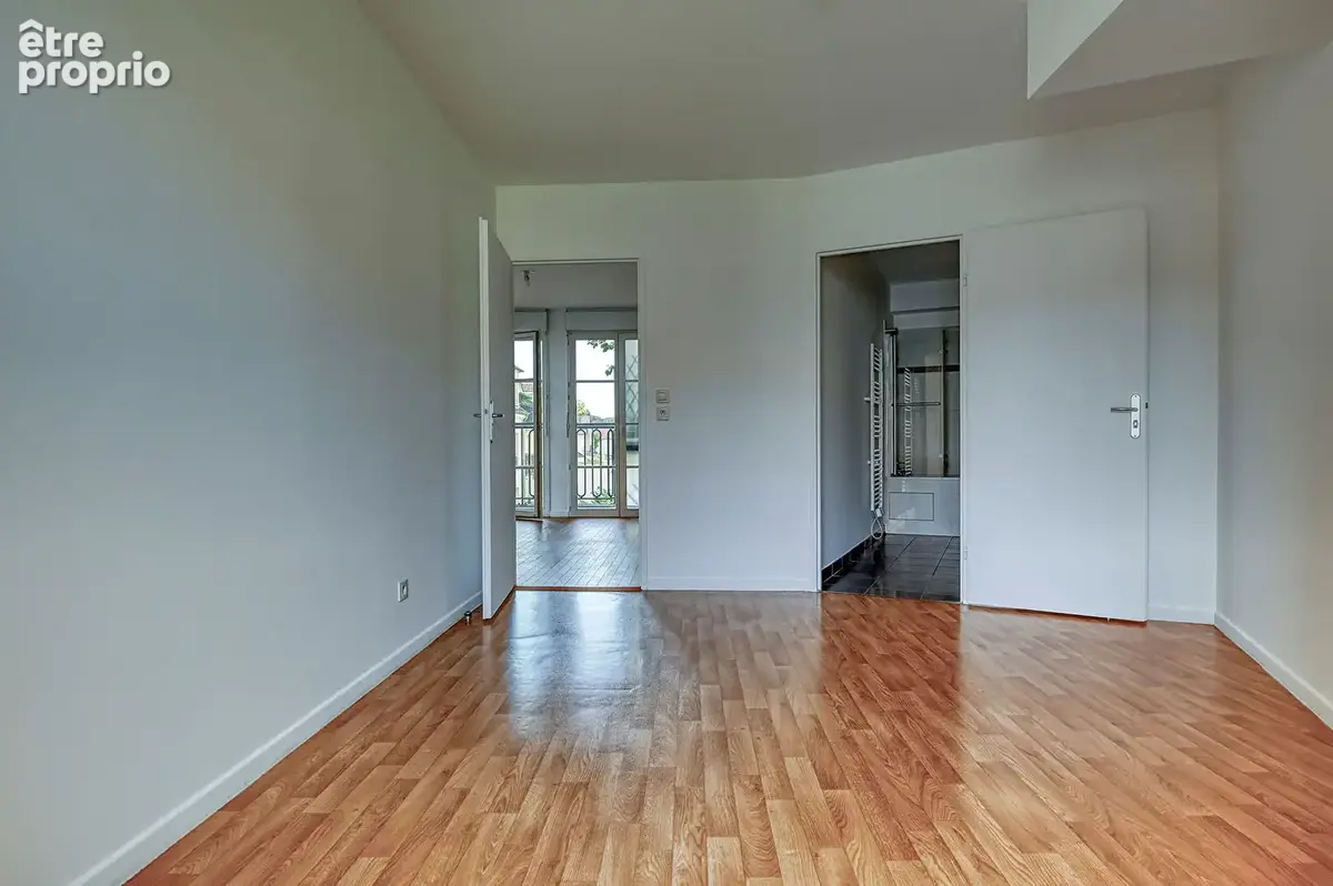 Appartement Buc 2 pièce(s) 38.25 m2 - photo 1