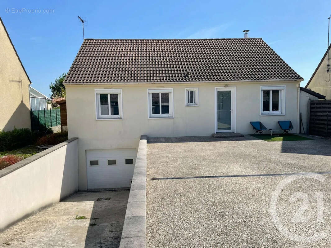 Maison à VEMARS