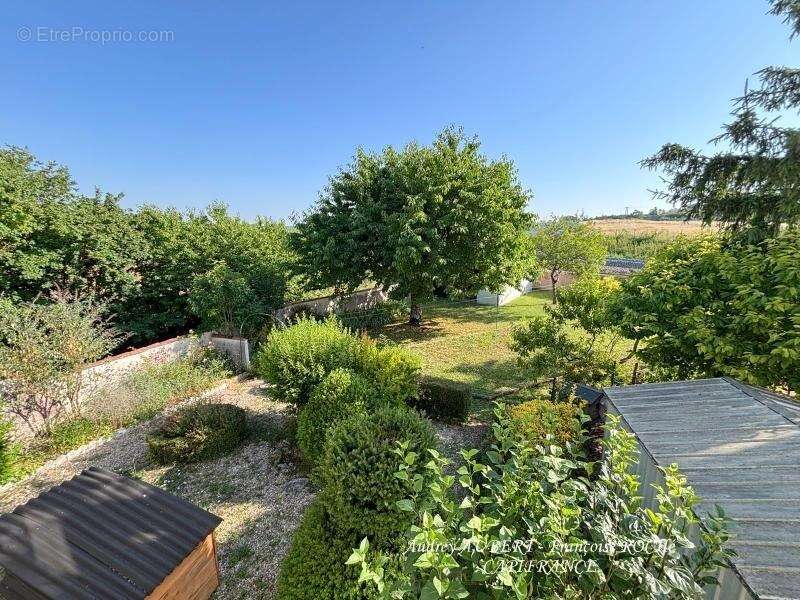 Maison à SAINT-JEAN-D&#039;ANGELY