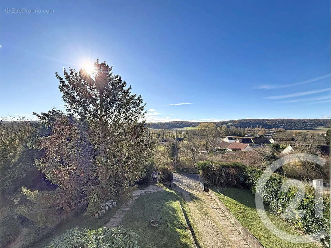 Maison à MALAY-LE-PETIT