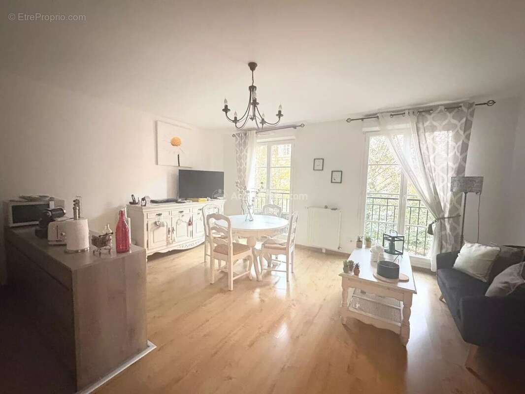 Appartement à SERRIS