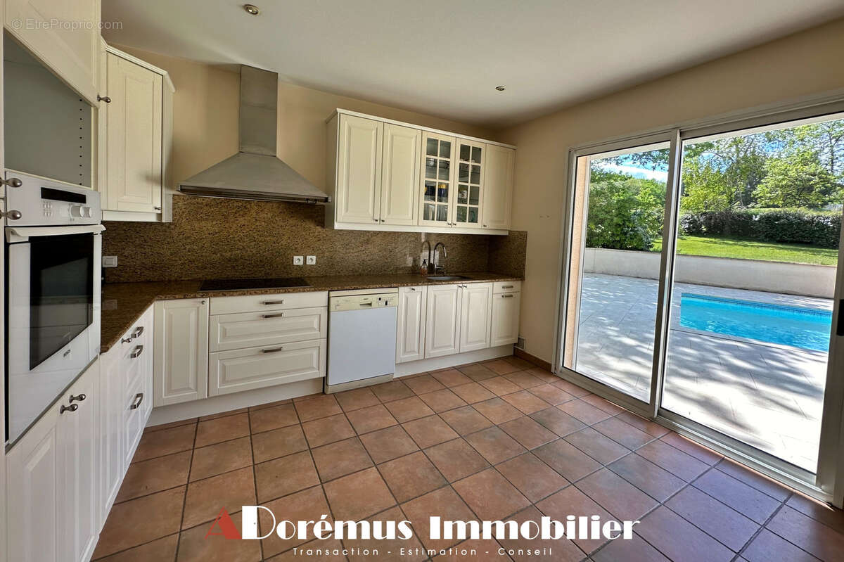 Maison à SAINT-SULPICE-ET-CAMEYRAC