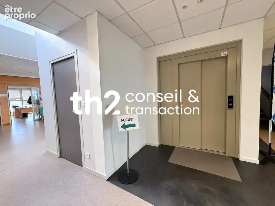 Commerce 1 150 m² à vendre à Saint-Lo (50000) - photo 3
