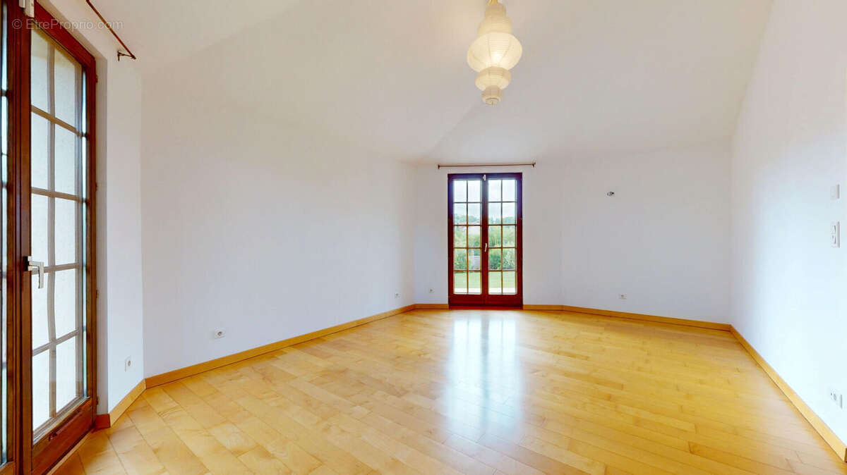 Maison à MACHEREN