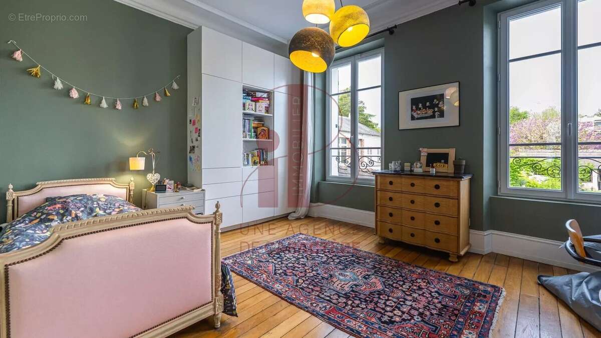 Maison à FONTAINEBLEAU