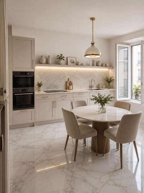 Appartement à PARIS-16E