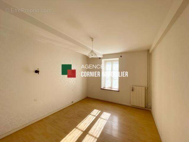 Maison à SERVON-SUR-VILAINE