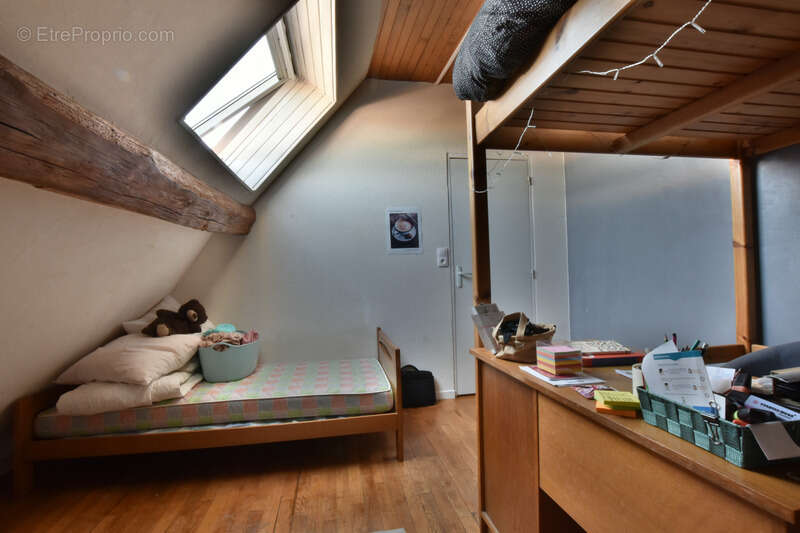 T4 en duplex au cœur de Nuits-Saint-Georges avec parking privatif - photo 7
