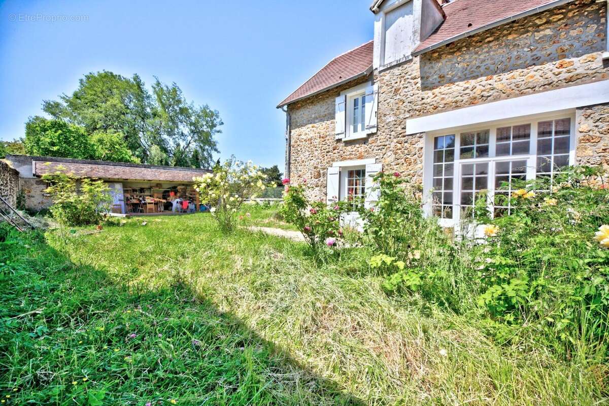 Maison à MAGNY-LES-HAMEAUX