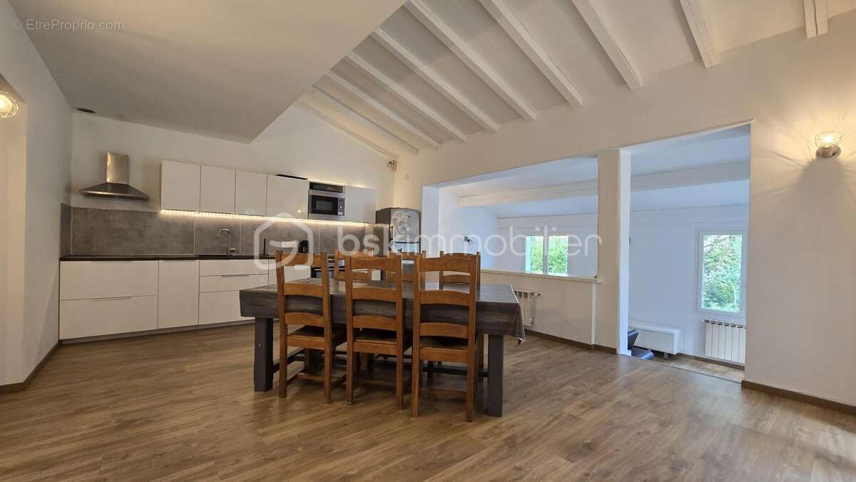 Maison à BAGNOLS-SUR-CEZE