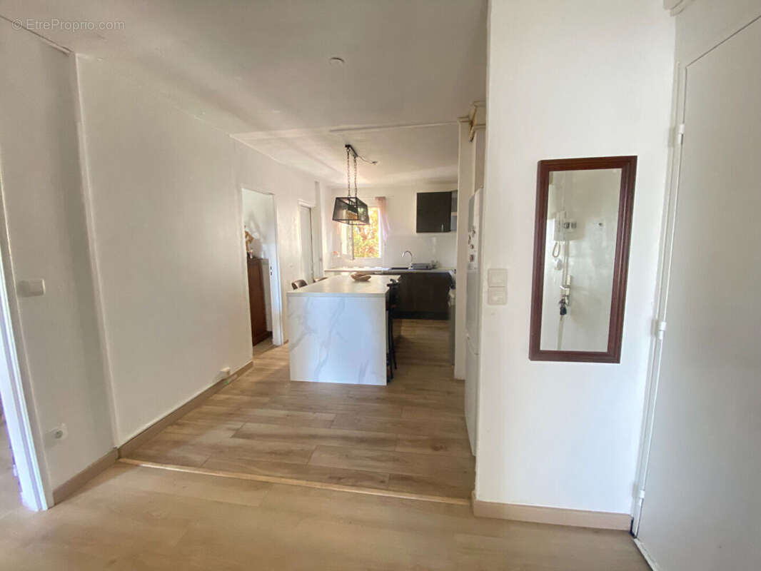 Appartement à LATTES
