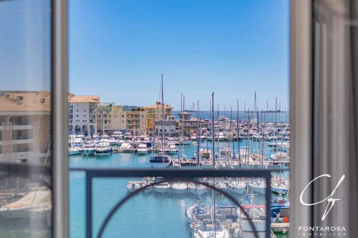 Appartement à FREJUS