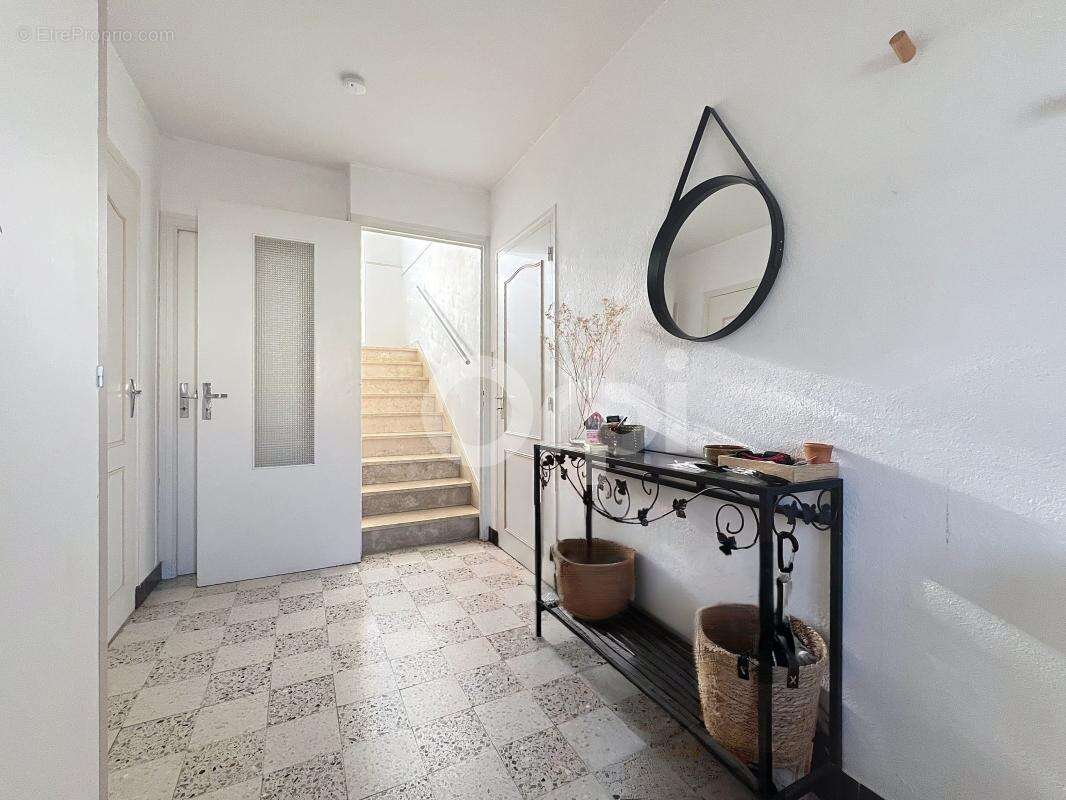 Maison à TERRASSON-LAVILLEDIEU