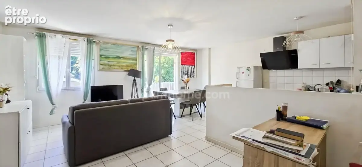 PAU CENTRE-VILLE – T3 62 m² – Balcon plein sud – Parking couvert – DPE B - photo 12