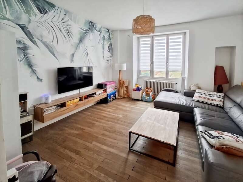 Maison à CHILLY-LE-VIGNOBLE