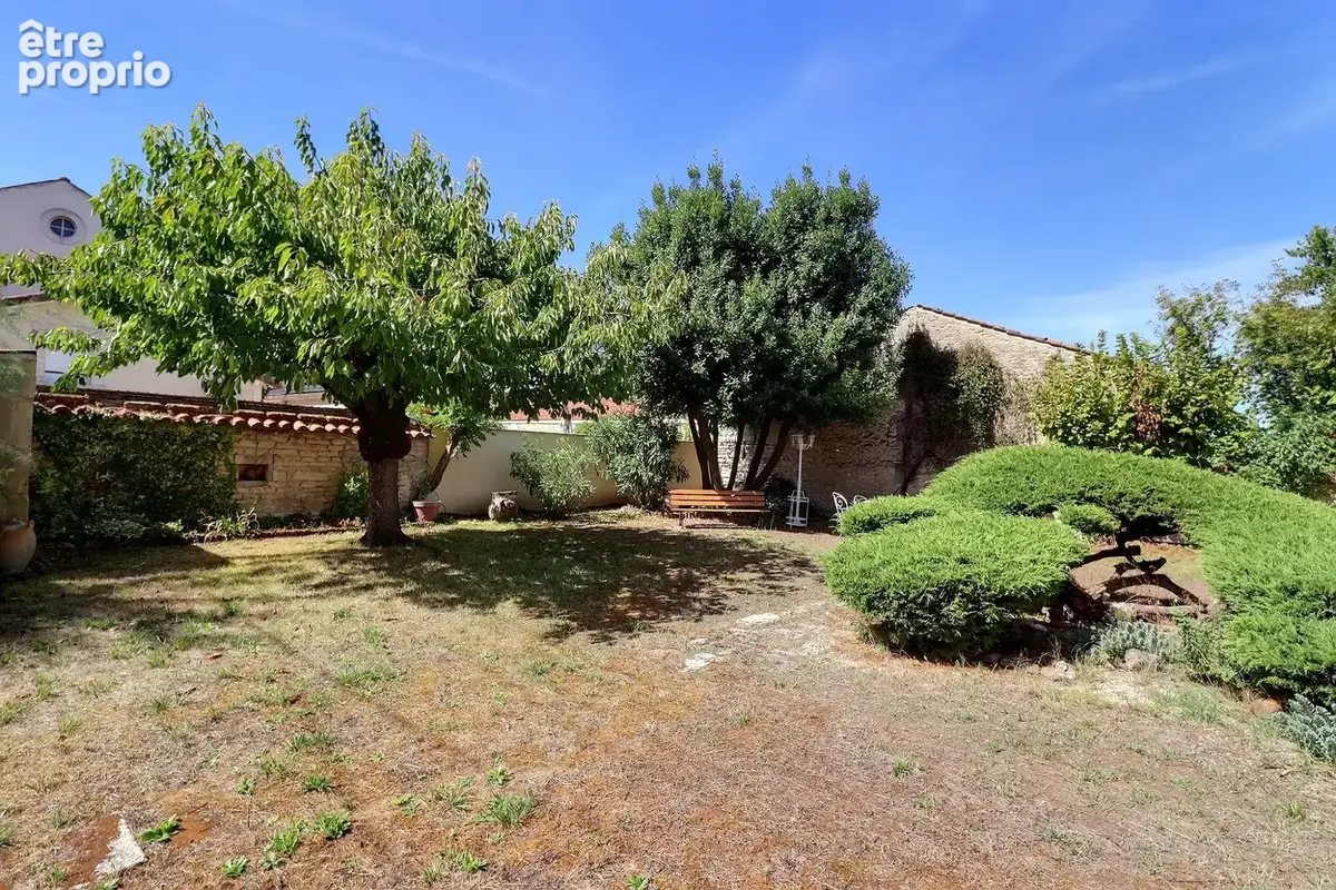 Demeure familiale 312 m2 avec jardin piscinable - photo 14