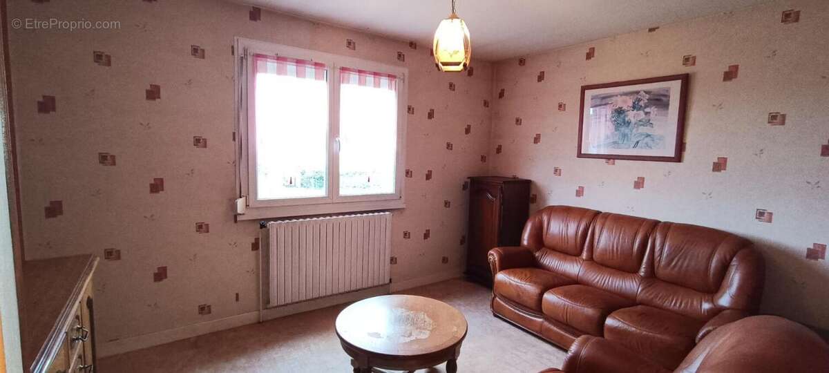 Maison à FOUGEROLLES