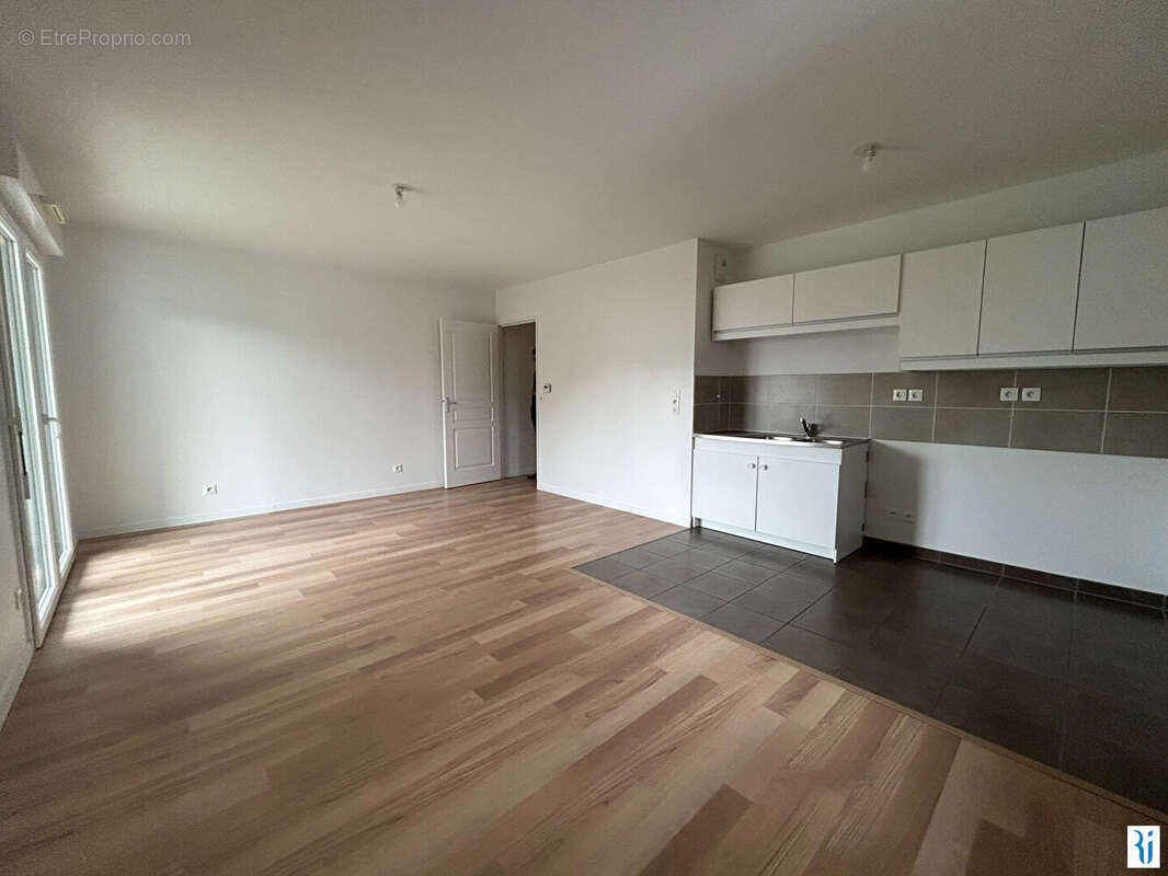 A vendre Maromme centre F3 avec balcon, cave et garage - photo 4