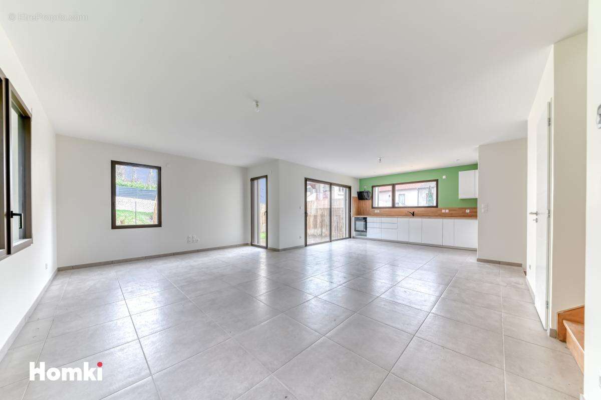 Maison à SAINTE-FOY-LES-LYON