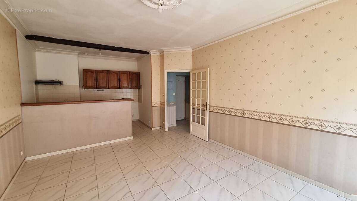 Appartement à SAINT-GENIEZ-D'OLT