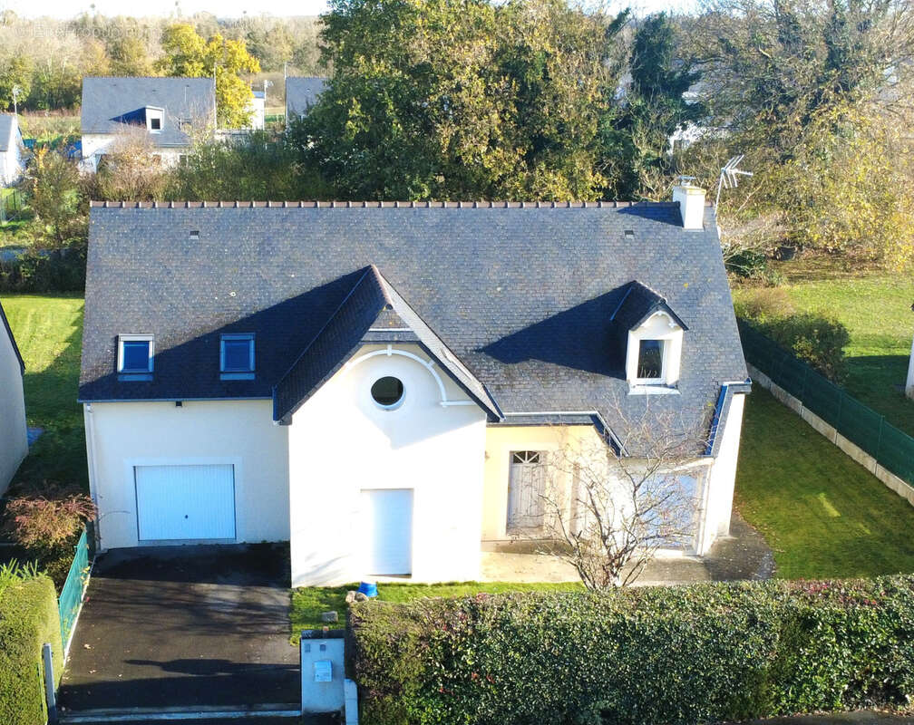 Maison à PLESSIX-BALISSON