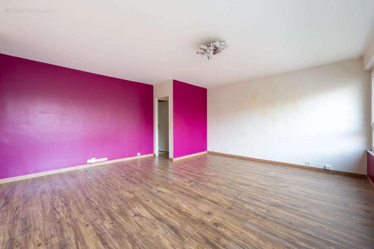 Appartement à ELANCOURT