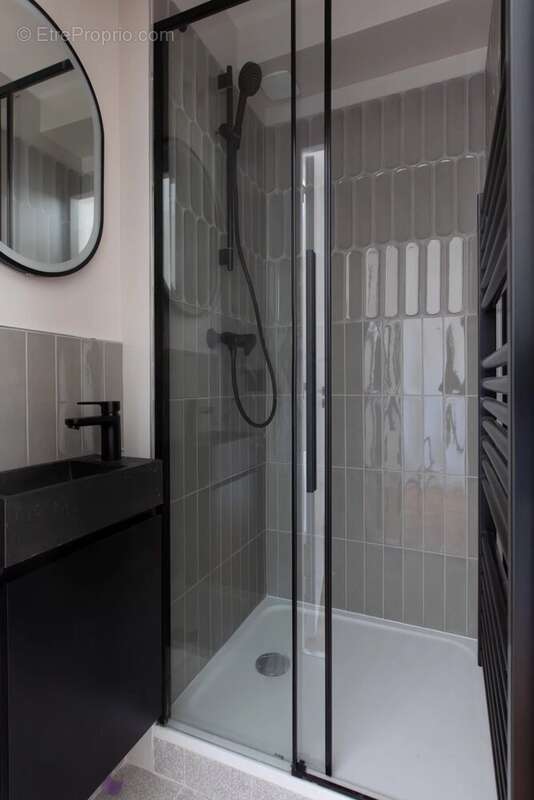 Appartement à PARIS-7E