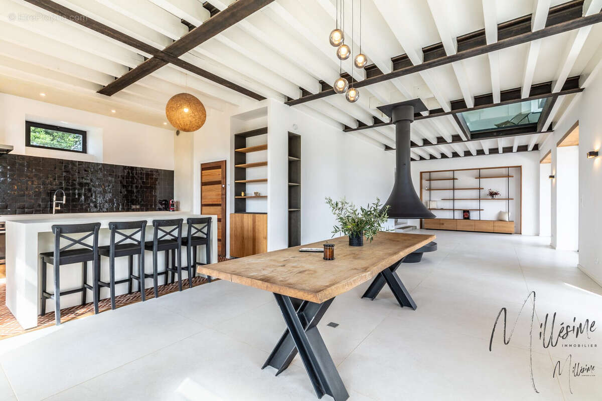 Maison à BASSUSSARRY