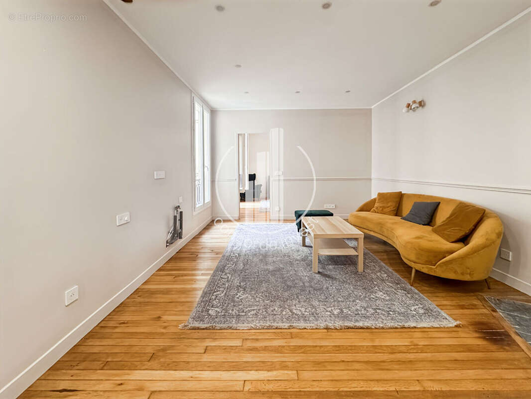 Appartement à PARIS-19E