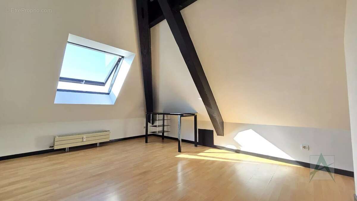 Appartement à CHALLES-LES-EAUX