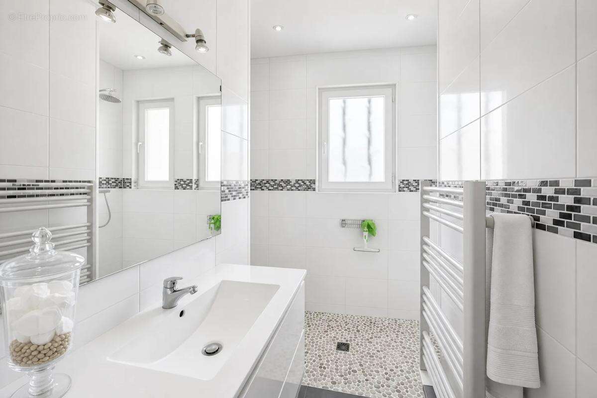 Maison rénovée 6 pièces à Bergerac - photo 12