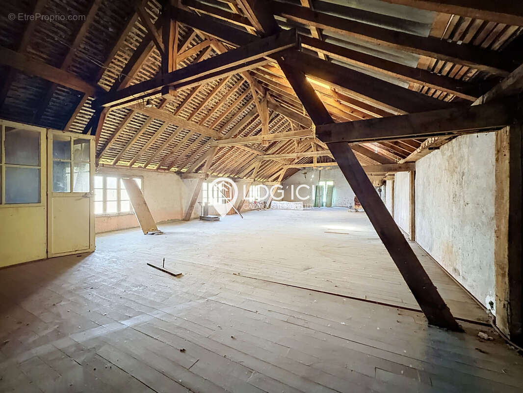 BENEJACQ - Vente Grange à rénover au coeur du village - photo 6