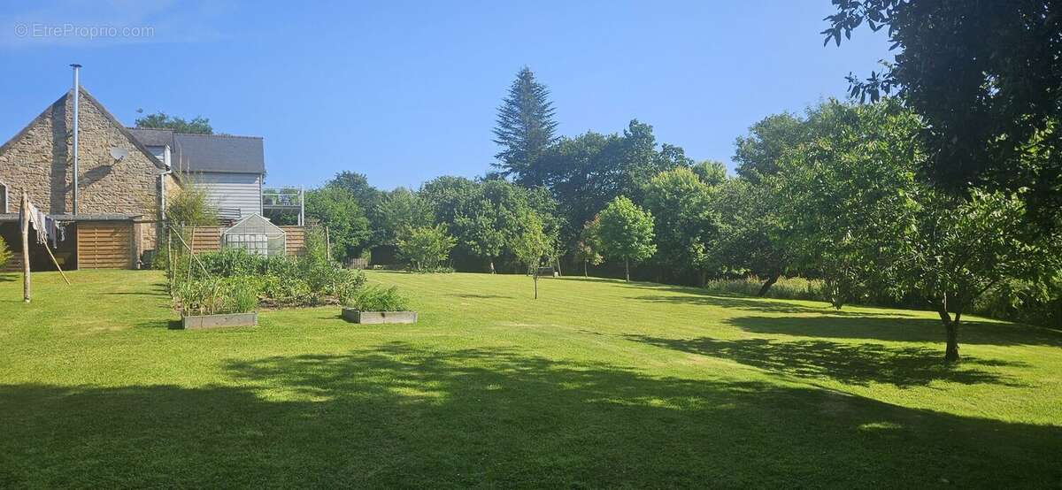 Maison à PLOUNEVEZ-MOEDEC